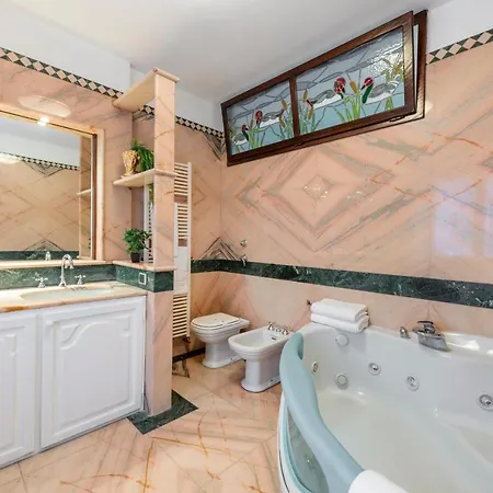 Royal Porta Ticinese Apartment