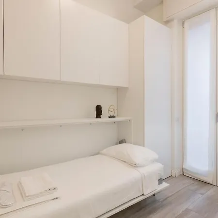 Royal Porta Ticinese * Milan